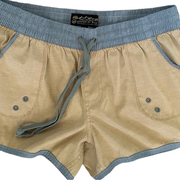 Rare United By Blue Women’s Athletic shorts size small - Picture 12 of 16